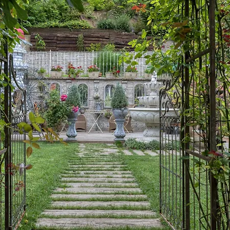 Apartment Royal Garden - Happy Skofja Loka