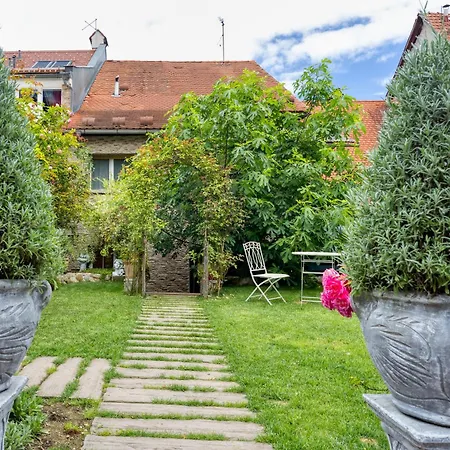 Royal Garden - Happy Appartement