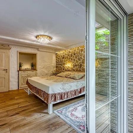 Royal Garden - Happy Apartment *